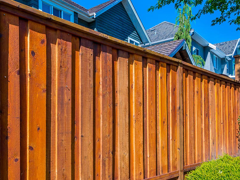 Fence Stain Contractor in Cincinnati