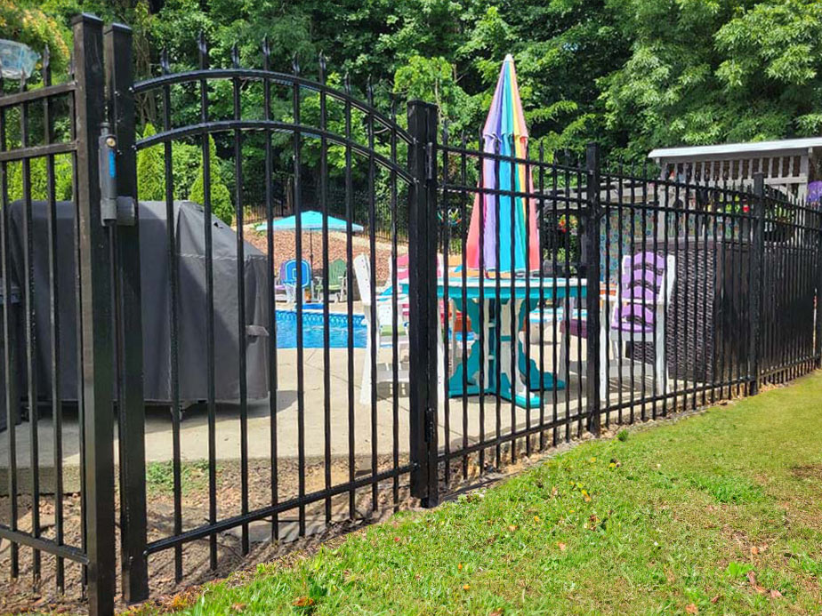 Ornamental Steel Fence Contractor in Cincinnati