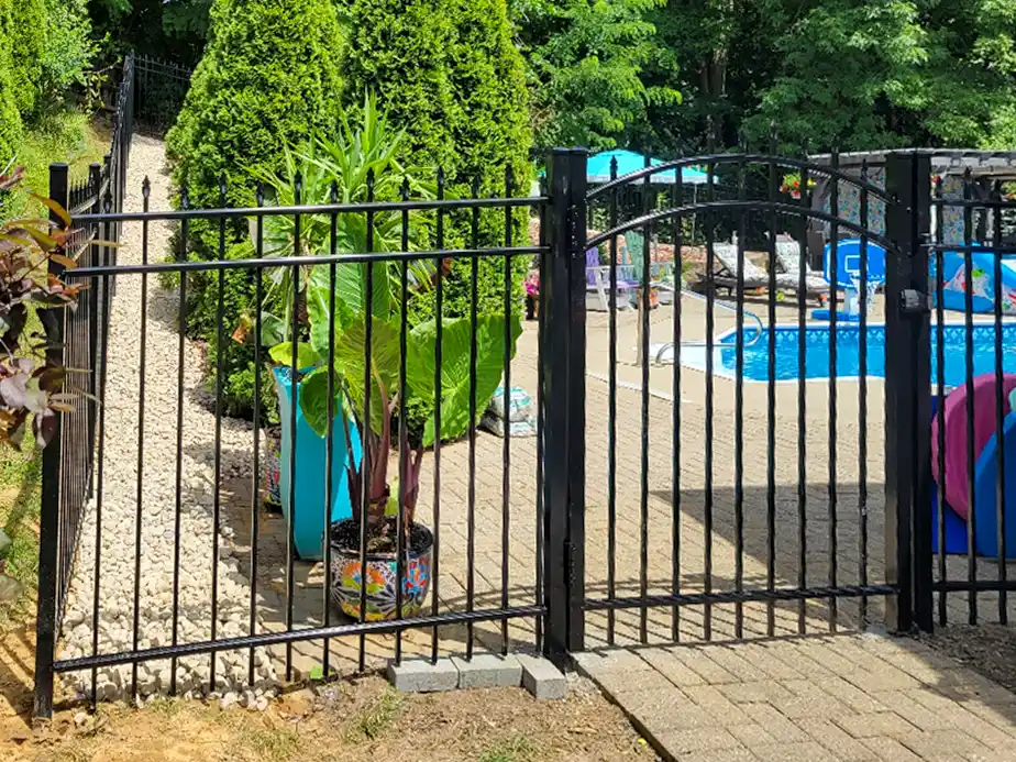 Pool Fence Contractor in Cincinnati
