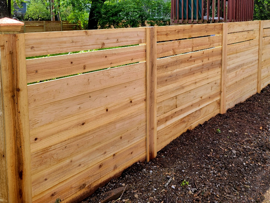 Mason OH horizontal style wood fence